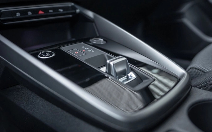 Audi A3 cena 148773 przebieg: 5, rok produkcji 2024 z Śrem małe 379